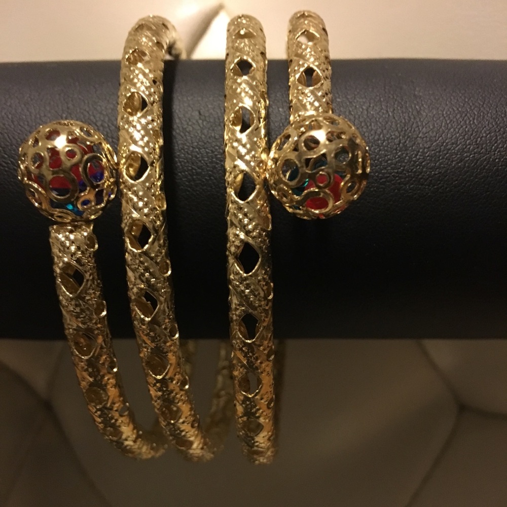 New gold bracelet